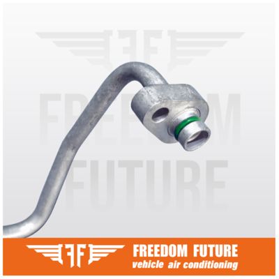 9L8Z19972C Ford Car Aircon Pipe Escape 3.0L Suitable For 09-12